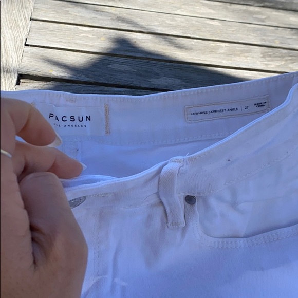 NWOT Low-Rise White PacSun Jeans - Picture 3 of 9